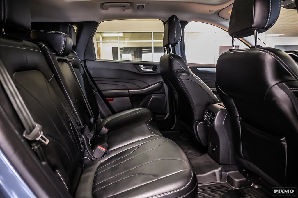 2025 Ford Escape in Brossard, Quebec - 28 - w1024h768px