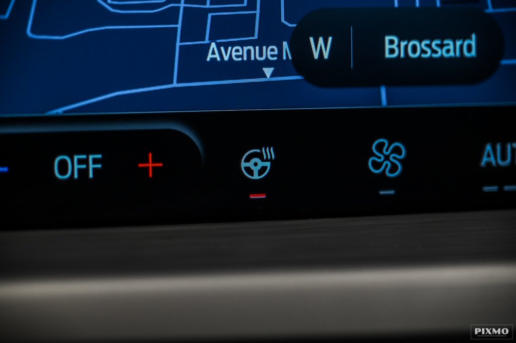 2025 Ford Escape in Brossard, Quebec - 22 - w1024h768px