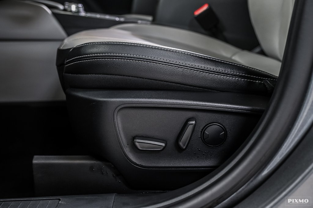 2025 Ford Escape in Brossard, Quebec - 15 - w1024h768px