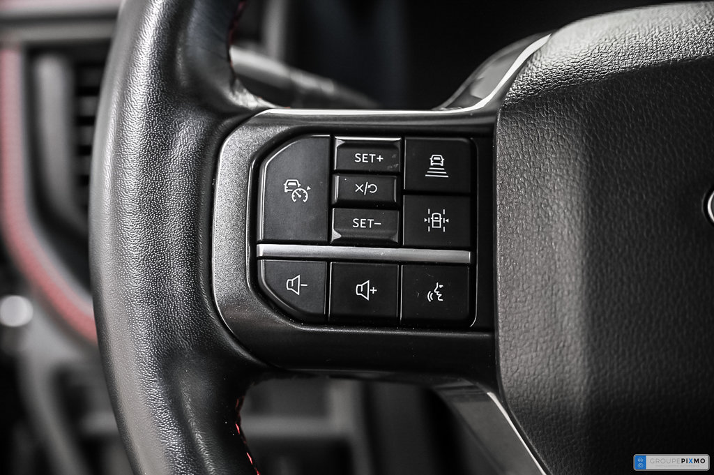 2024 Ford Expedition in Brossard, Quebec - 24 - w1024h768px