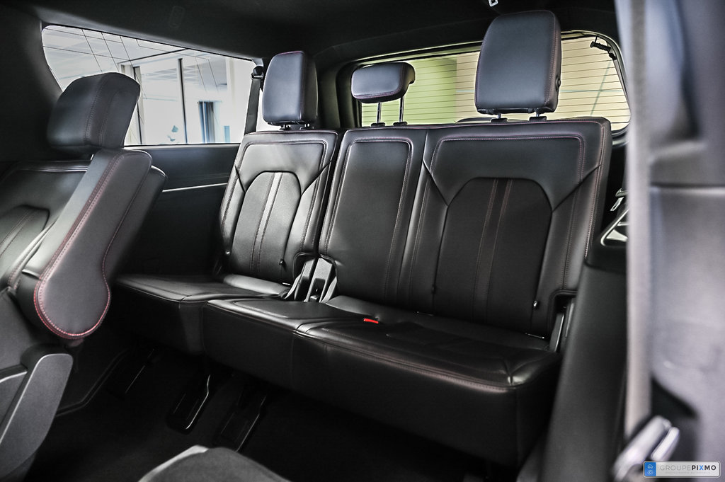 2024 Ford Expedition in Brossard, Quebec - 18 - w1024h768px