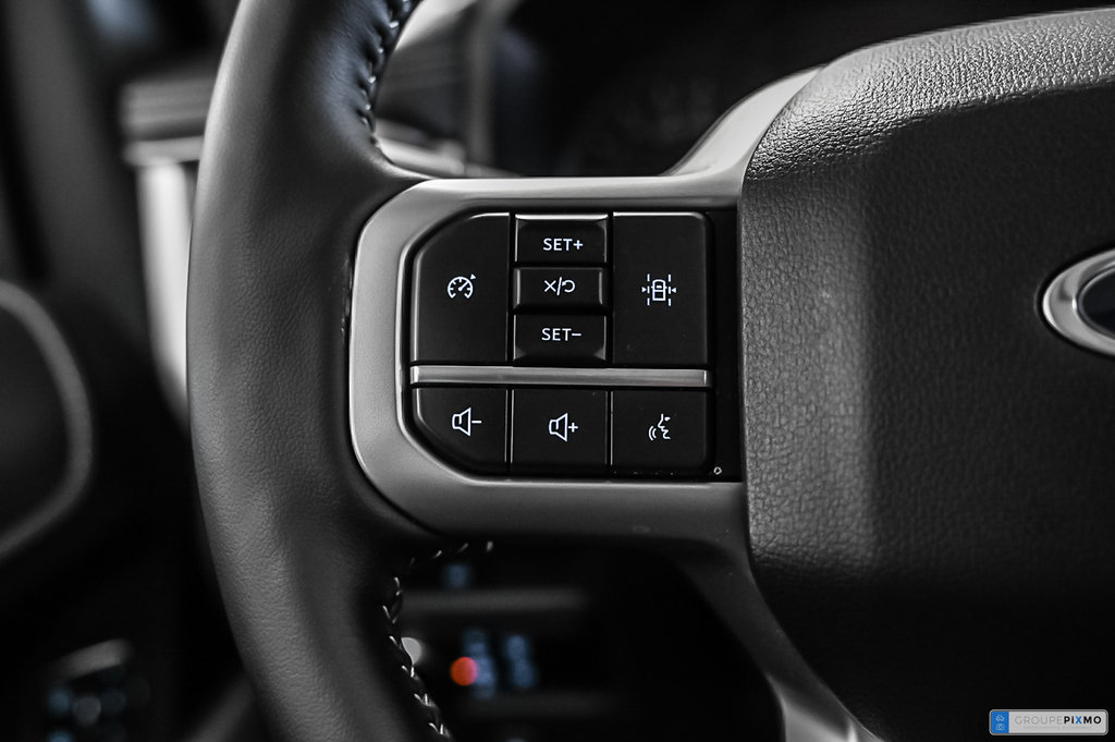 2024 Ford Expedition in Brossard, Quebec - 24 - w1024h768px