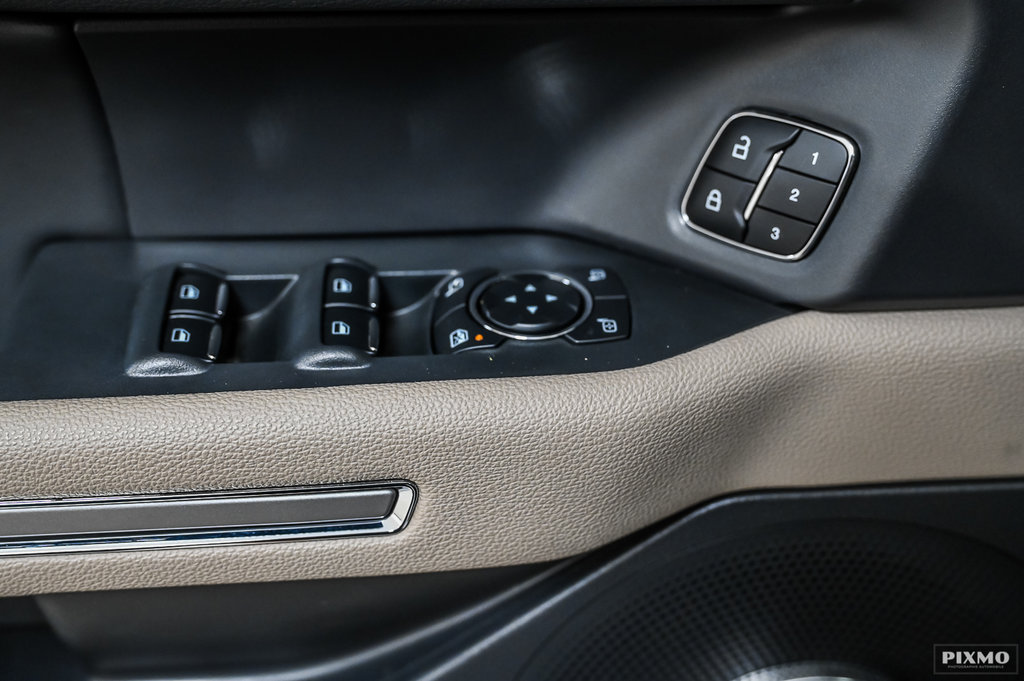 2024 Ford Expedition in Brossard, Quebec - 21 - w1024h768px