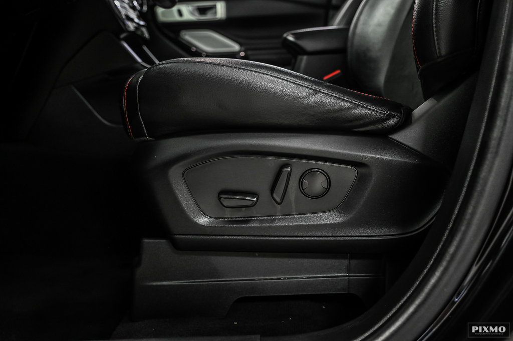 2022 Ford Explorer in Brossard, Quebec - 19 - w1024h768px