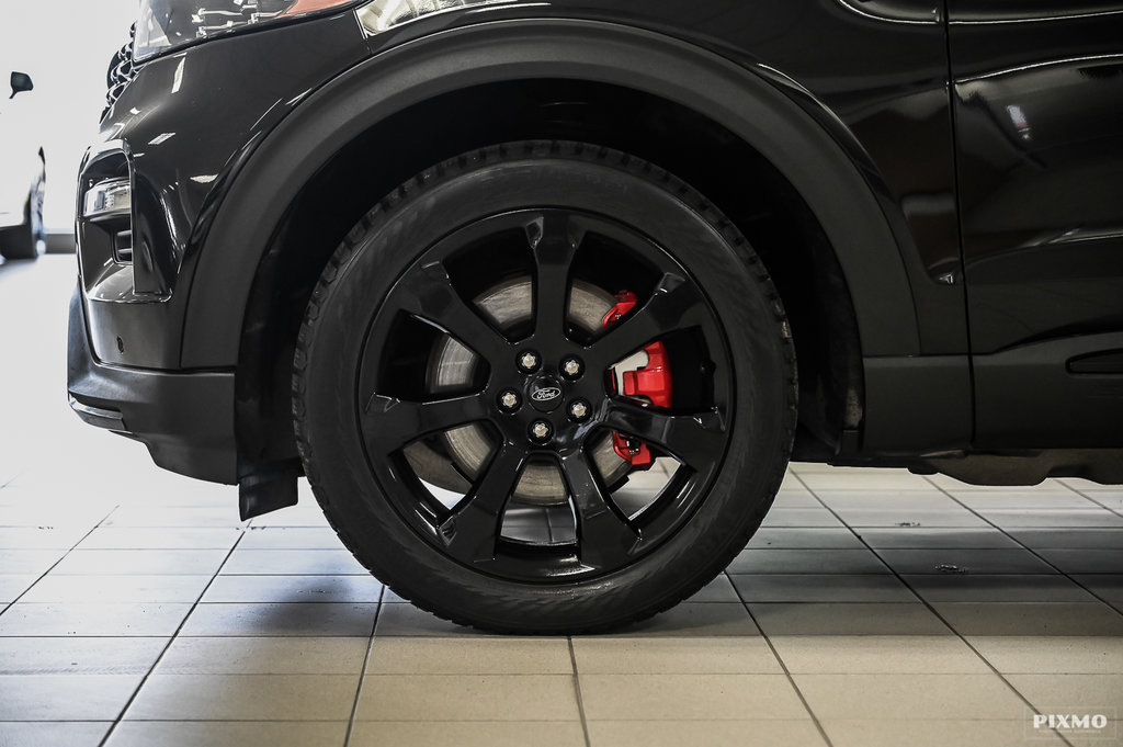 2022 Ford Explorer in Brossard, Quebec - 12 - w1024h768px