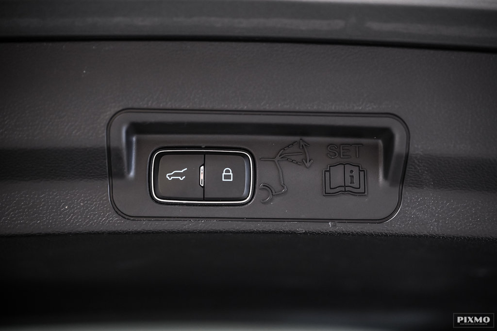 2022 Ford Explorer ST-Line | AWD | TOIT PANO | TOW PACK | 2.3L | in Brossard, Quebec - 18 - w1024h768px