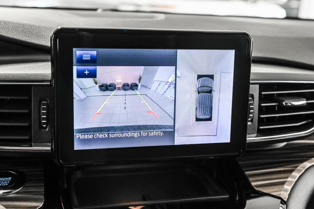 2023 Ford Explorer in Brossard, Quebec - 32 - w1024h768px