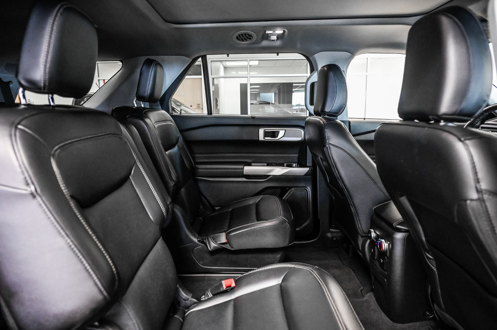 2023 Ford Explorer in Brossard, Quebec - 35 - w1024h768px