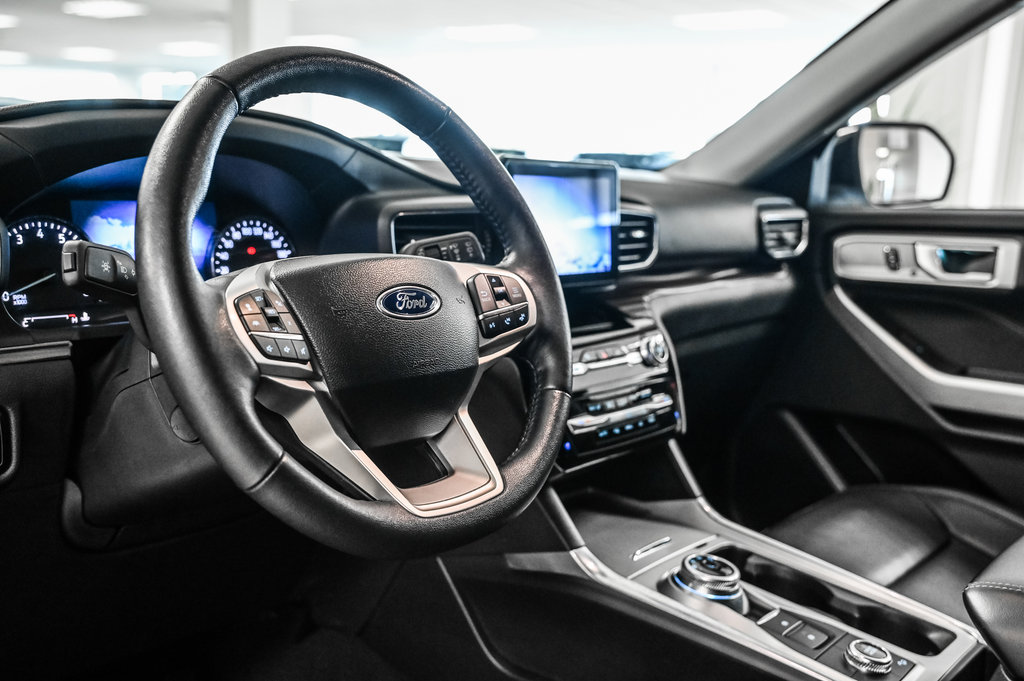 2023 Ford Explorer in Brossard, Quebec - 21 - w1024h768px