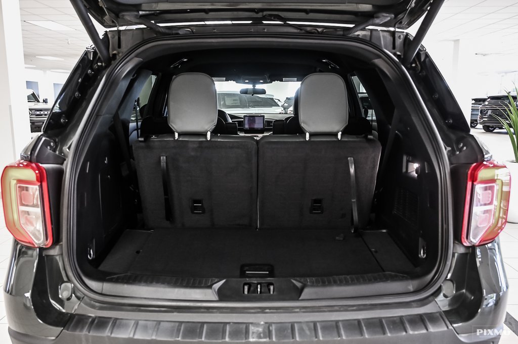 2023 Ford Explorer in Brossard, Quebec - 17 - w1024h768px