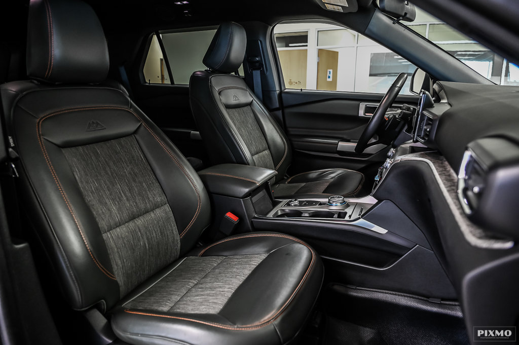 2023 Ford Explorer in Brossard, Quebec - 37 - w1024h768px