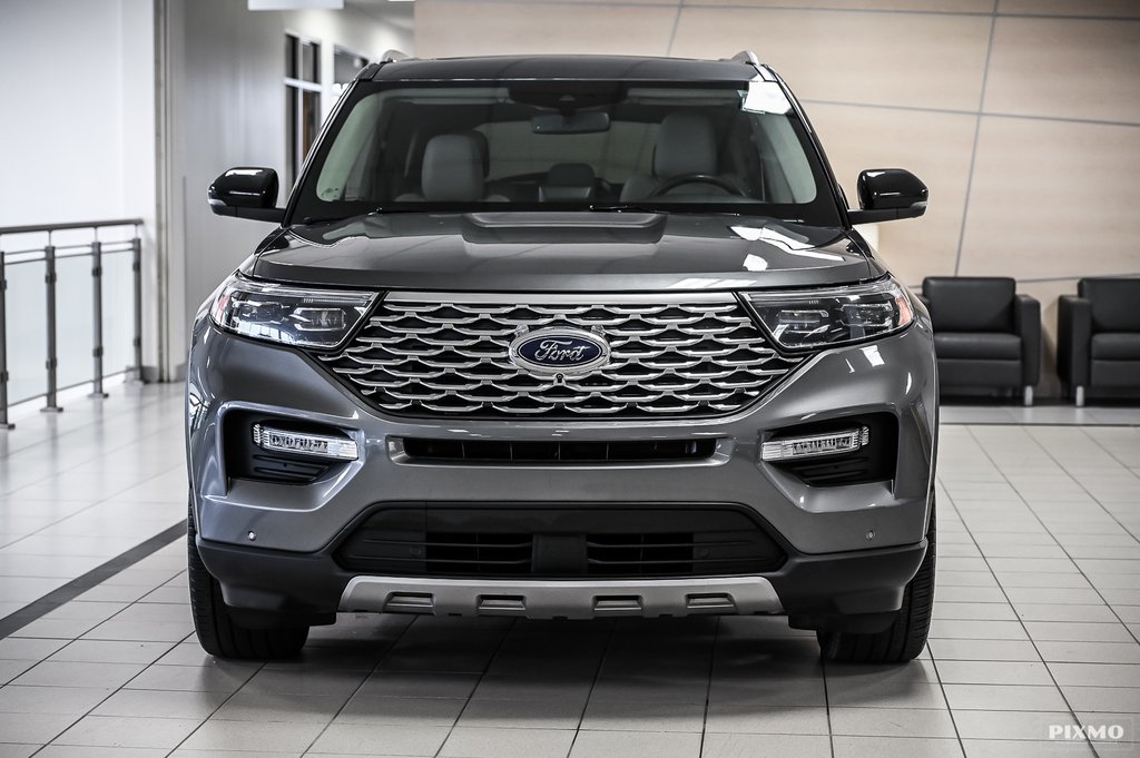 2023 Ford Explorer in Brossard, Quebec - 2 - w1024h768px
