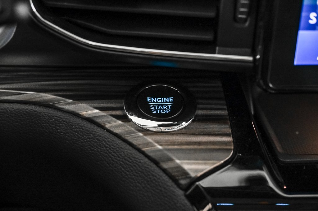 2024 Ford Explorer in Brossard, Quebec - 30 - w1024h768px