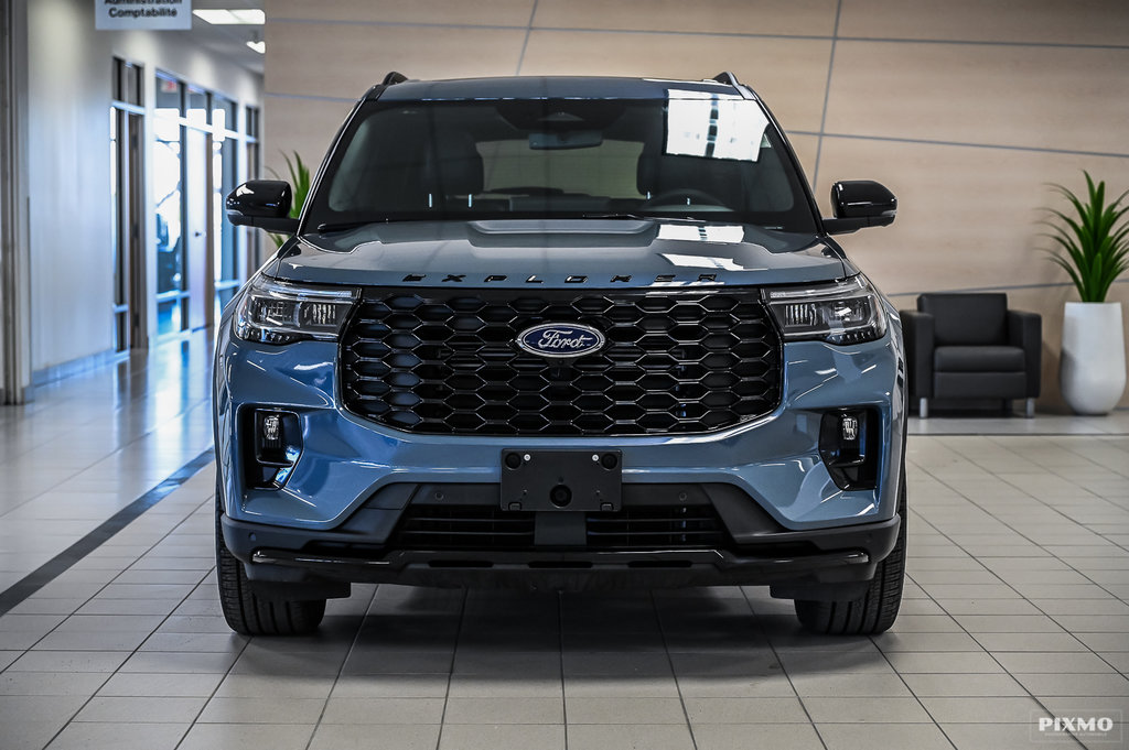 Ford Explorer  2025 à Brossard, Québec - 2 - w1024h768px