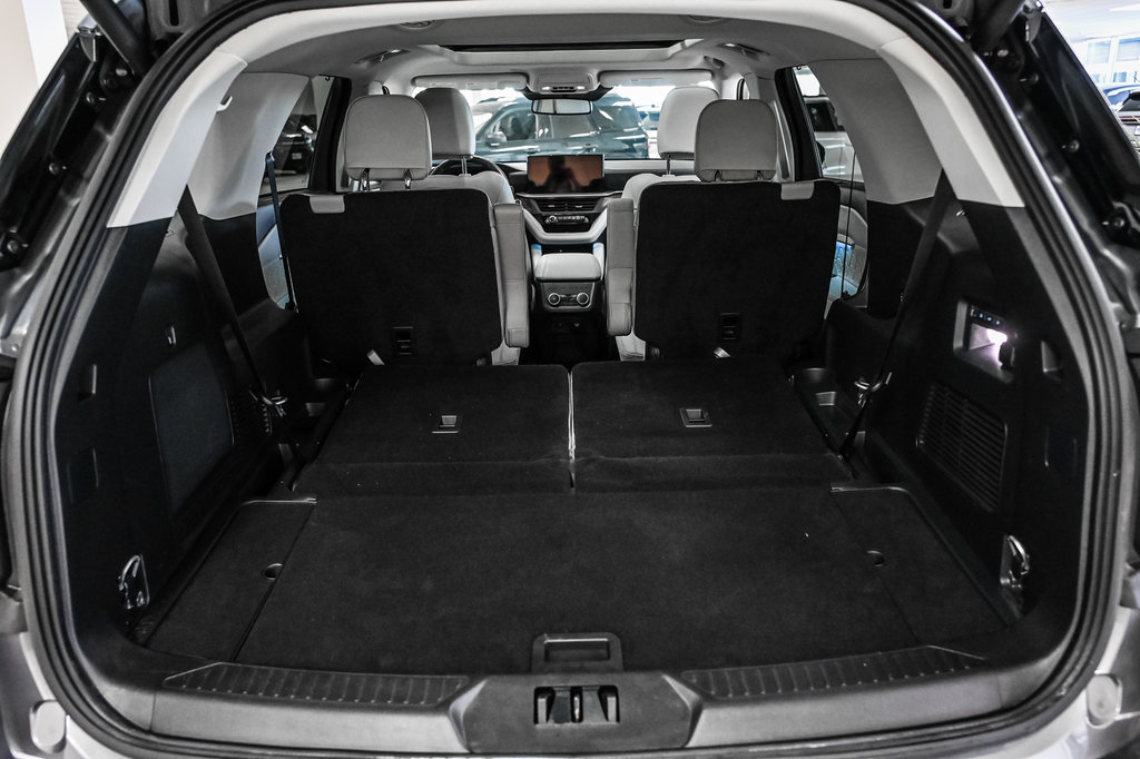 Ford Explorer  2025 à Brossard, Québec - 18 - w1024h768px