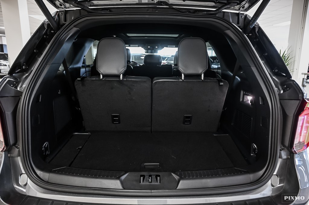 2025 Ford Explorer in Brossard, Quebec - 17 - w1024h768px