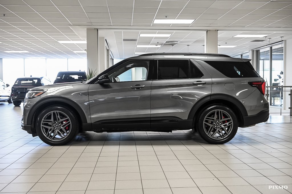 2025 Ford Explorer in Brossard, Quebec - 10 - w1024h768px