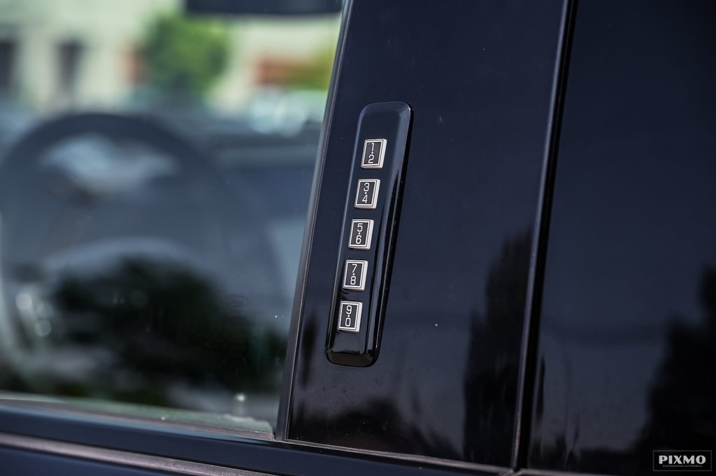 2022 Ford F-150 Lightning in Brossard, Quebec - 16 - w1024h768px