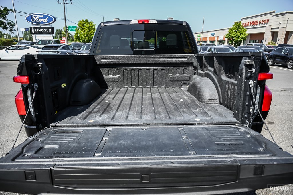 2022 Ford F-150 Lightning in Brossard, Quebec - 14 - w1024h768px