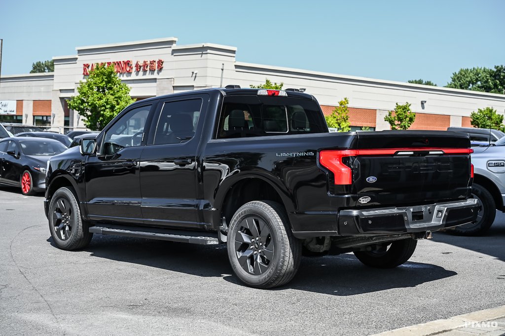 2022 Ford F-150 Lightning in Brossard, Quebec - 10 - w1024h768px