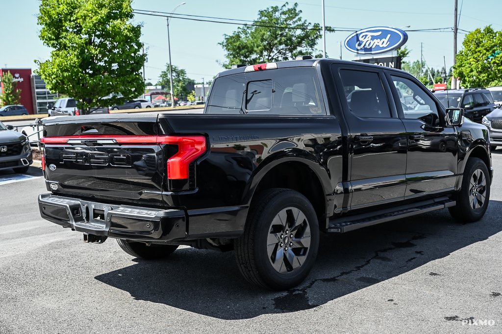 2022 Ford F-150 Lightning in Brossard, Quebec - 12 - w1024h768px