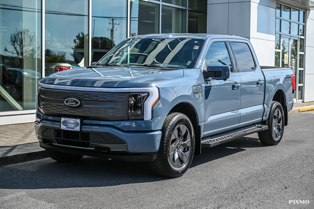 2023 Ford F-150 Lightning in Brossard, Quebec - 1 - w1024h768px