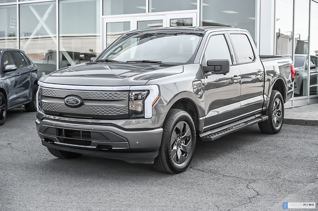 2023 Ford F-150 Lightning in Brossard, Quebec - 1 - w1024h768px