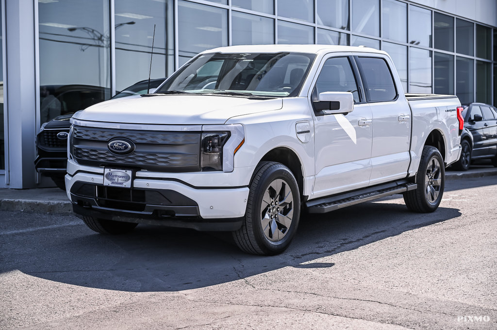 Ford F-150 Lightning  2023 à Brossard, Québec - 1 - w1024h768px