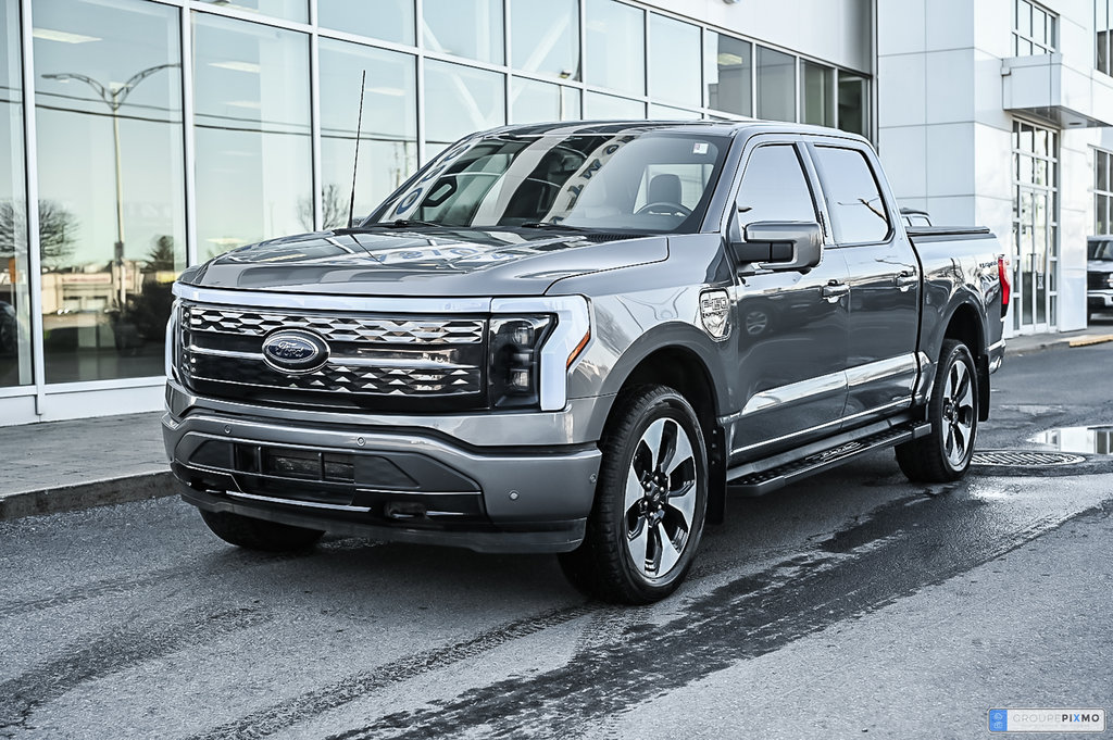Ford F-150 Lightning  2023 à Brossard, Québec - 1 - w1024h768px