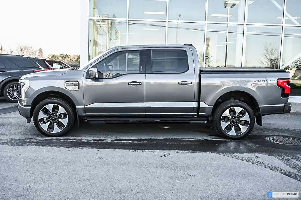 Ford F-150 Lightning  2023 à Brossard, Québec - 12 - w1024h768px