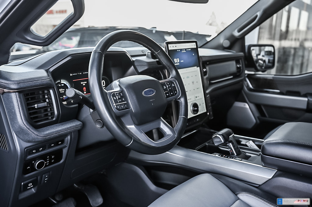 2023 Ford F-150 Lightning in Brossard, Quebec - 17 - w1024h768px
