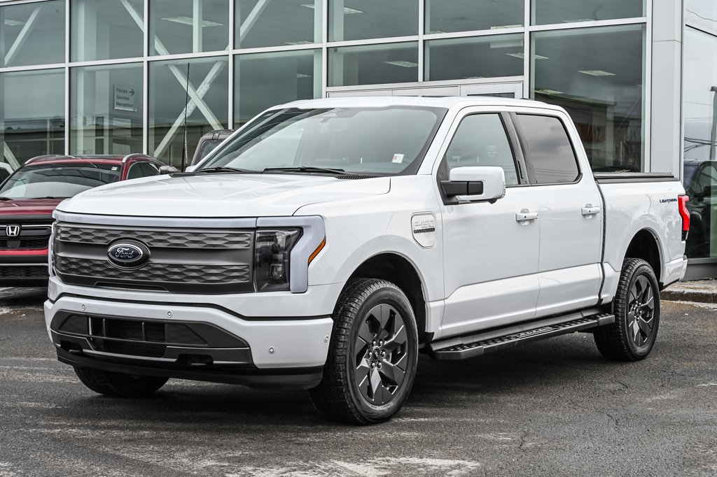 Ford F-150 Lightning LARIAT | EXTENDED RANGE 515KM | TOIT PANO | 2023 à Brossard, Québec - 1 - w1024h768px