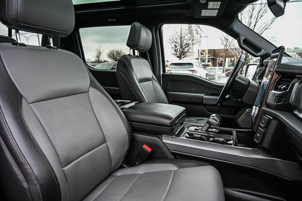 Ford F-150 Lightning LARIAT | EXTENDED RANGE 515KM | TOIT PANO | 2023 à Brossard, Québec - 41 - w1024h768px