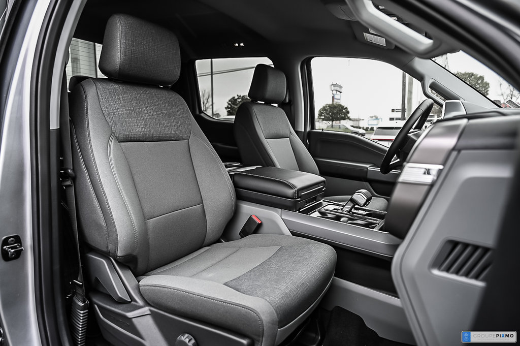 2024 Ford F-150 Lightning in Brossard, Quebec - 29 - w1024h768px