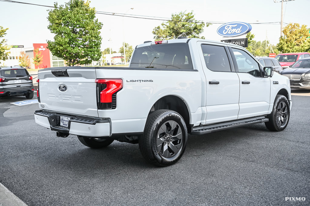 2024 Ford F-150 Lightning in Brossard, Quebec - 9 - w1024h768px