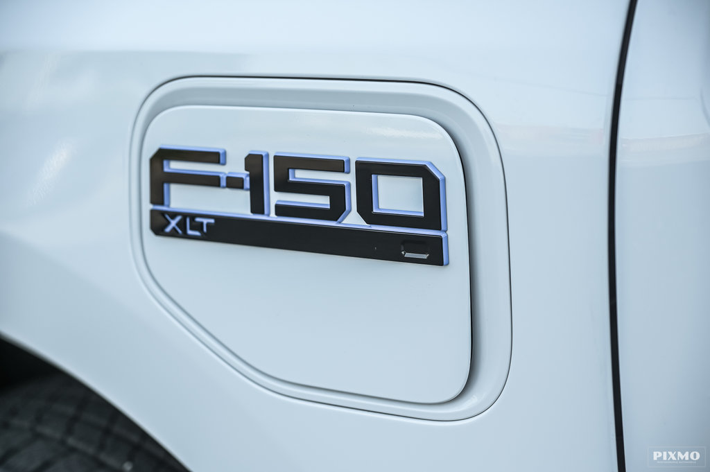 2024 Ford F-150 Lightning in Brossard, Quebec - 10 - w1024h768px