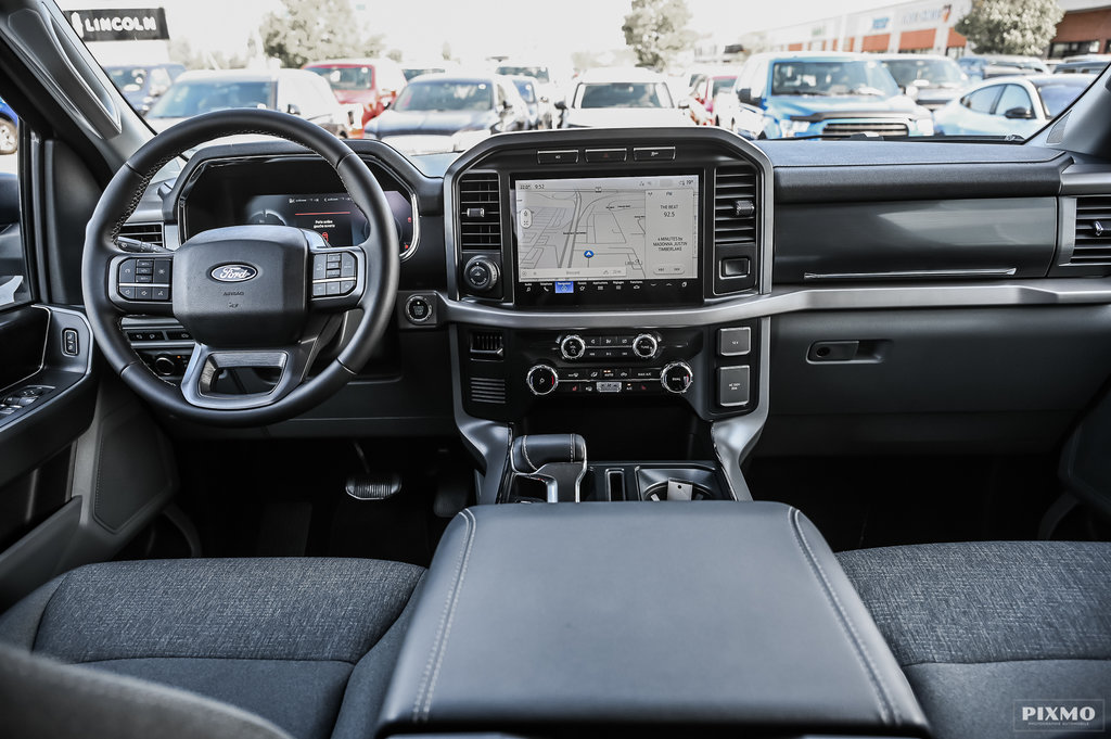 2024 Ford F-150 Lightning in Brossard, Quebec - 16 - w1024h768px