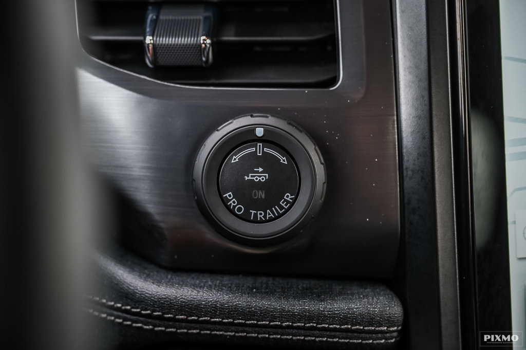 2024 Ford F-150 Lightning in Brossard, Quebec - 24 - w1024h768px