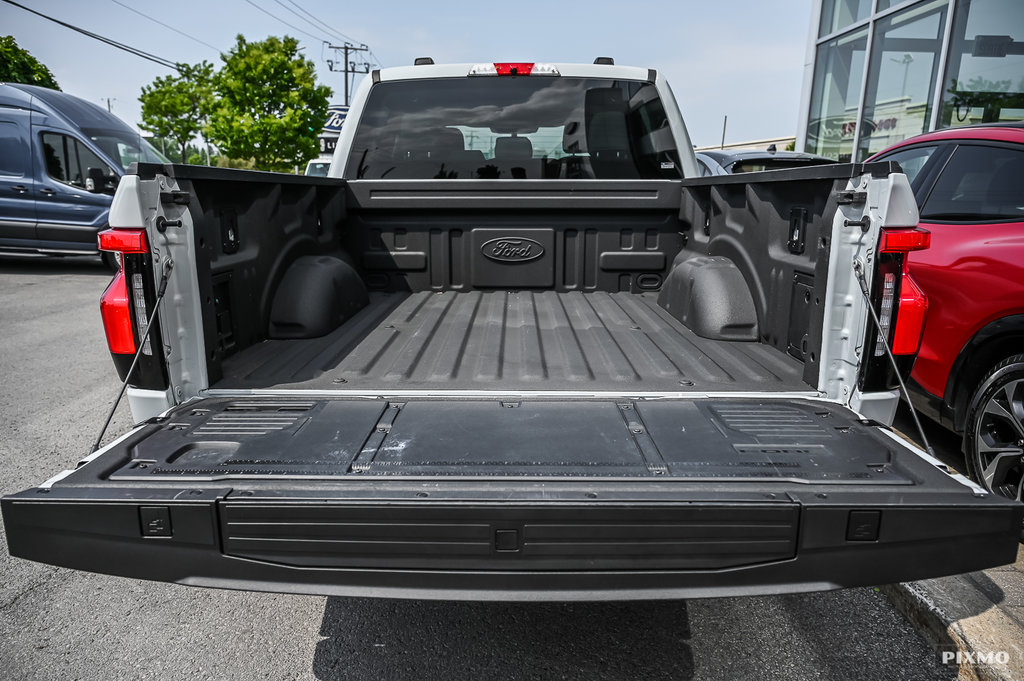 2024 Ford F-150 Lightning in Brossard, Quebec - 11 - w1024h768px