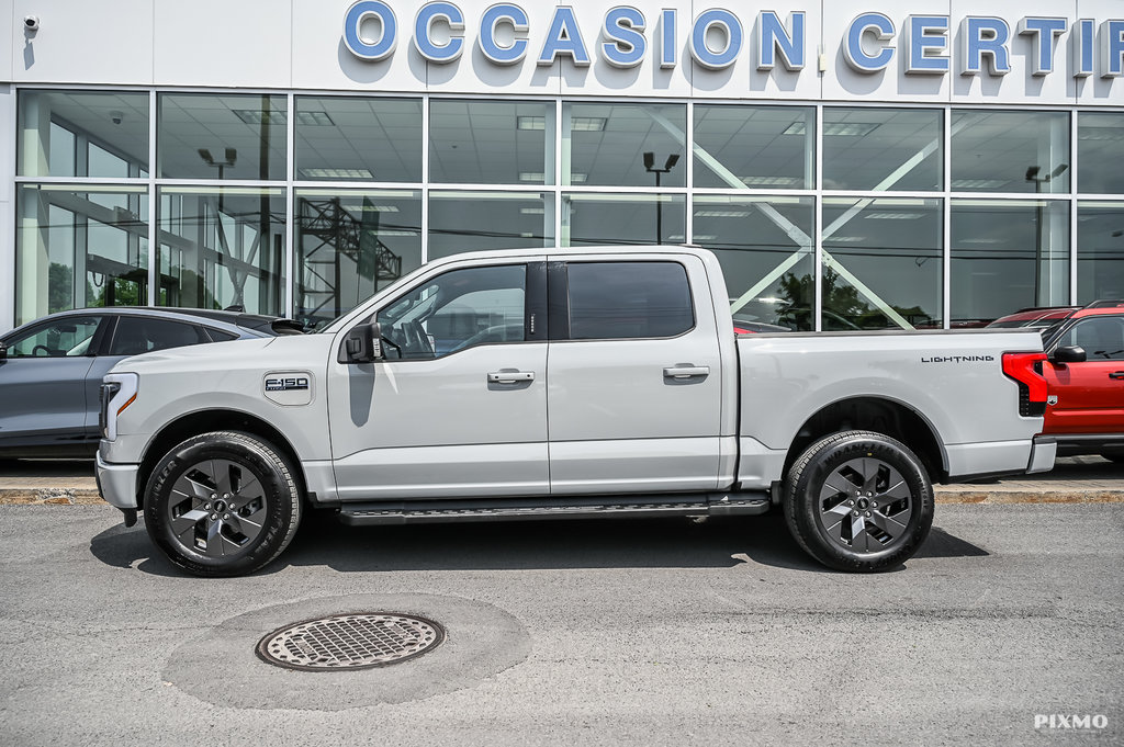 2024 Ford F-150 Lightning in Brossard, Quebec - 8 - w1024h768px