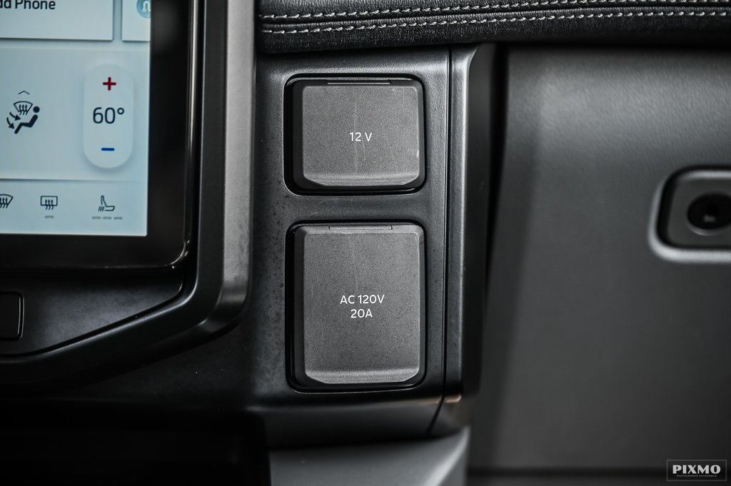 2024 Ford F-150 Lightning in Brossard, Quebec - 29 - w1024h768px