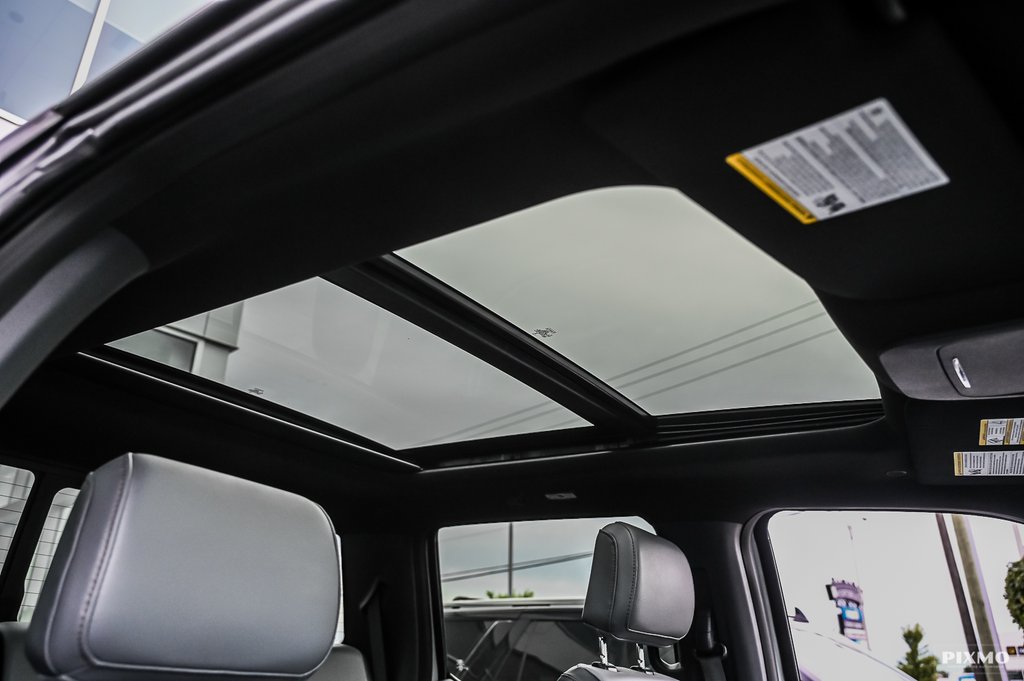 2024 Ford F-150 Lightning in Brossard, Quebec - 33 - w1024h768px