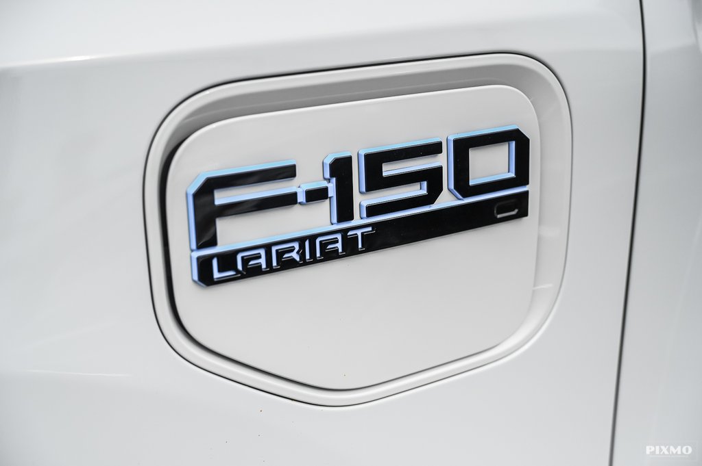 2024 Ford F-150 Lightning in Brossard, Quebec - 8 - w1024h768px