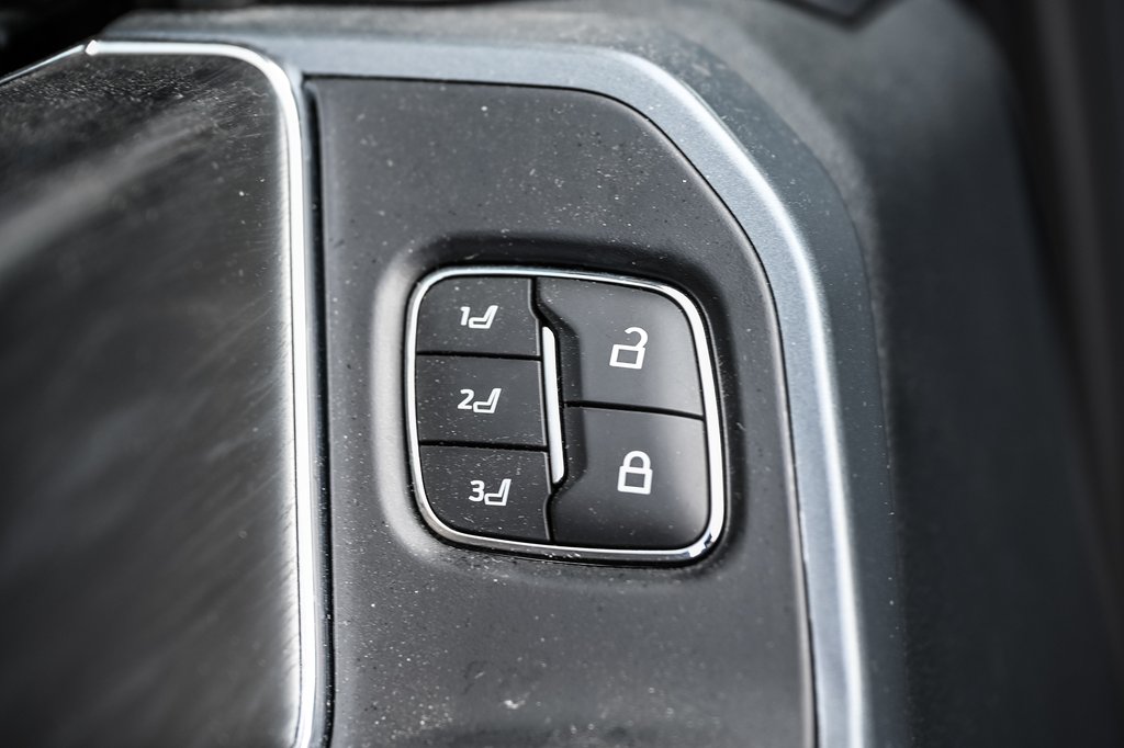 2024 Ford F-150 Lightning in Brossard, Quebec - 21 - w1024h768px