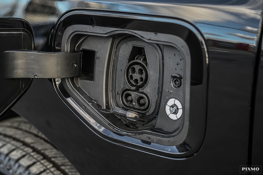 Ford F-150 Lightning  2025 à Brossard, Québec - 18 - w1024h768px