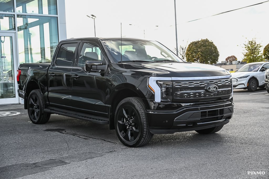 Ford F-150 Lightning  2025 à Brossard, Québec - 4 - w1024h768px
