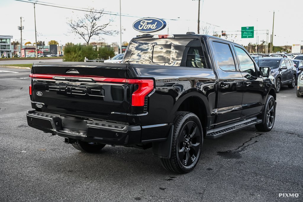 Ford F-150 Lightning  2025 à Brossard, Québec - 12 - w1024h768px