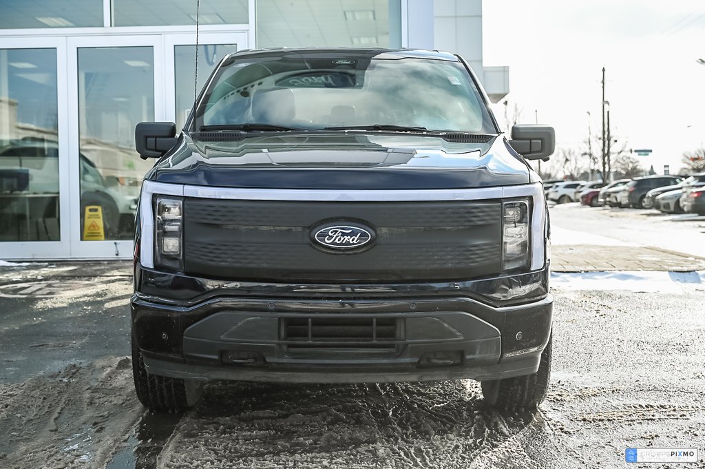2025 Ford F-150 Lightning in Brossard, Quebec - 2 - w1024h768px