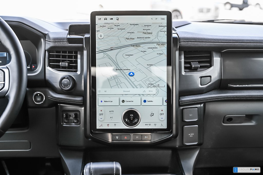 2025 Ford F-150 Lightning in Brossard, Quebec - 27 - w1024h768px