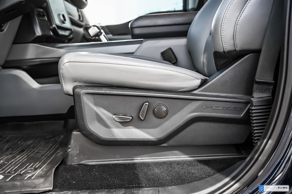 2025 Ford F-150 Lightning in Brossard, Quebec - 14 - w1024h768px